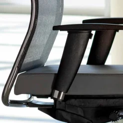 Poltrona da Ufficio Ergonomica Girevole con Ruote e Poggiatesta - Gimiglia