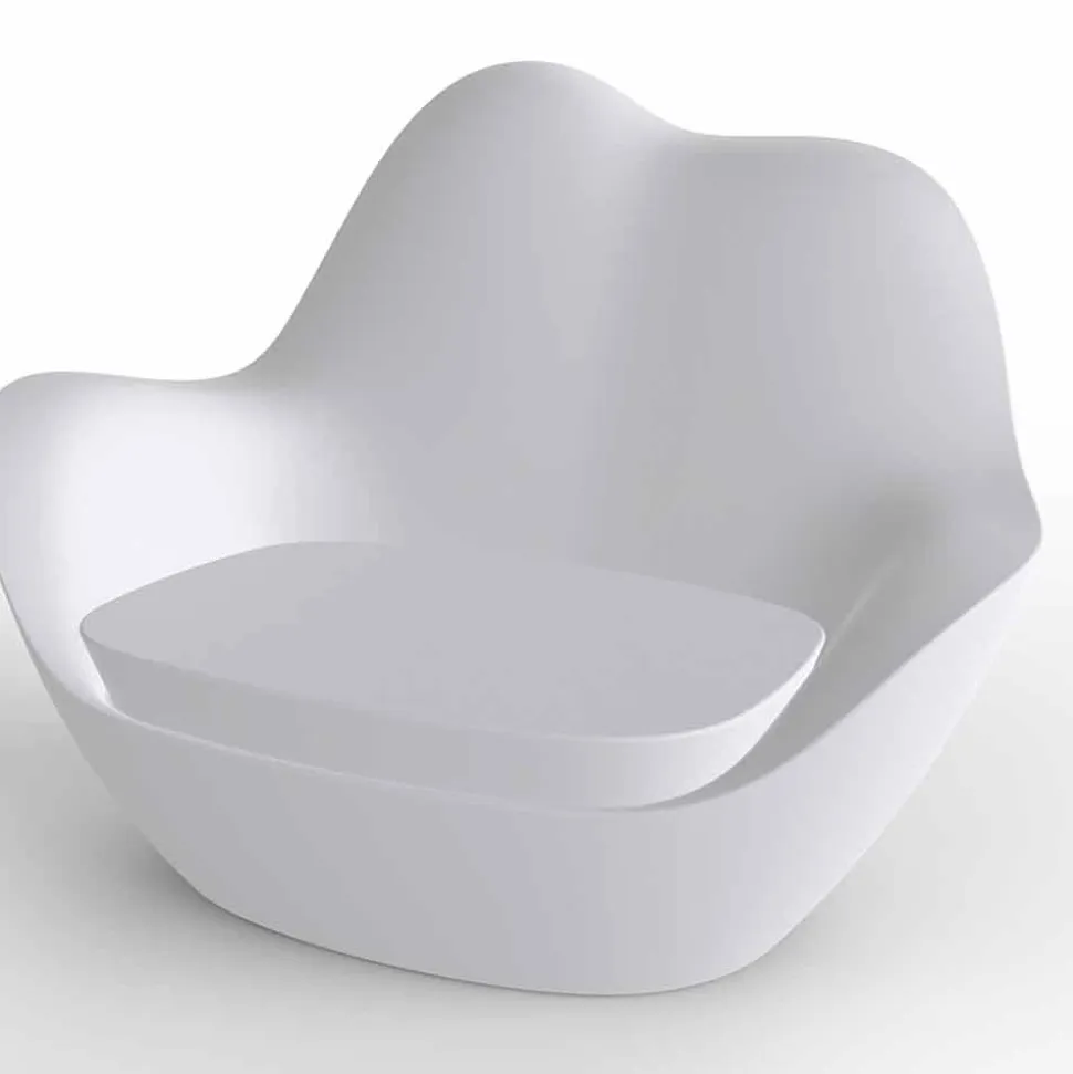 Poltrona in polietilene per esterno Sabinas by Vondom, design moderno