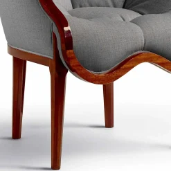 Poltrona in tessuto e legno massello di design, made in Italy, Begga