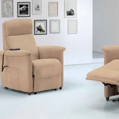 Poltrona relax alzapersona di design Via Firenze 2 motori, realizzata in Italia