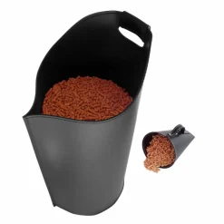Porta pellet con sessola da interno in cuoio nero di design Sapir