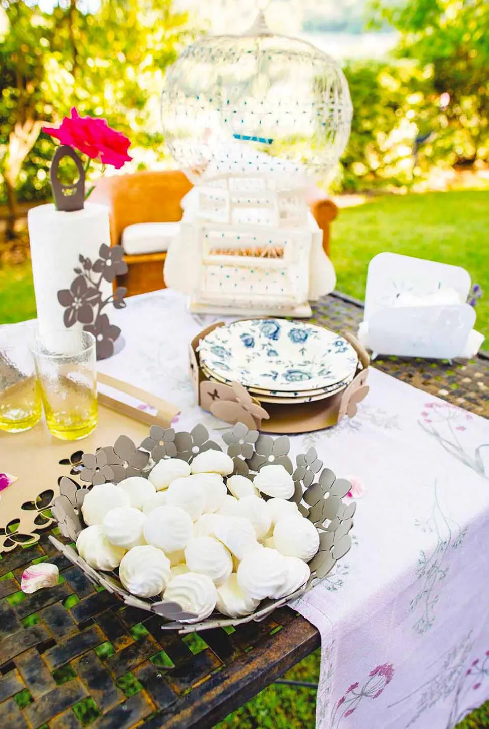 Portarotolo da Cucina a Fiori di Design Moderno in Ferro Made in Italy – Marken