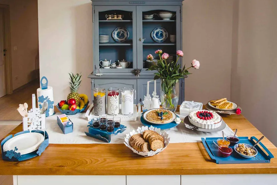 Portarotolo da Cucina a Fiori di Design Moderno in Ferro Made in Italy – Marken