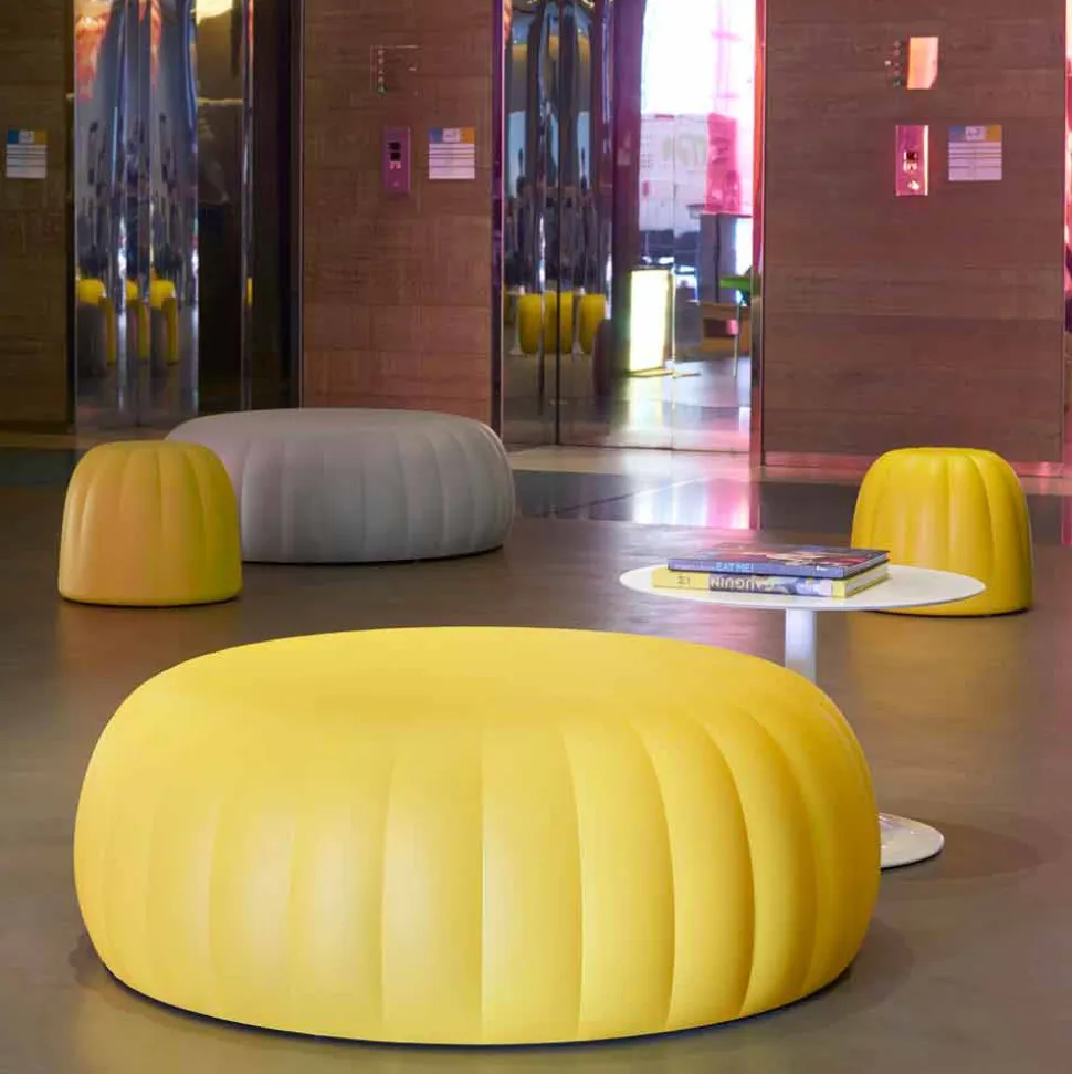 Pouf morbido colorato Slide Gelee in poliuretano prodotto in Italia