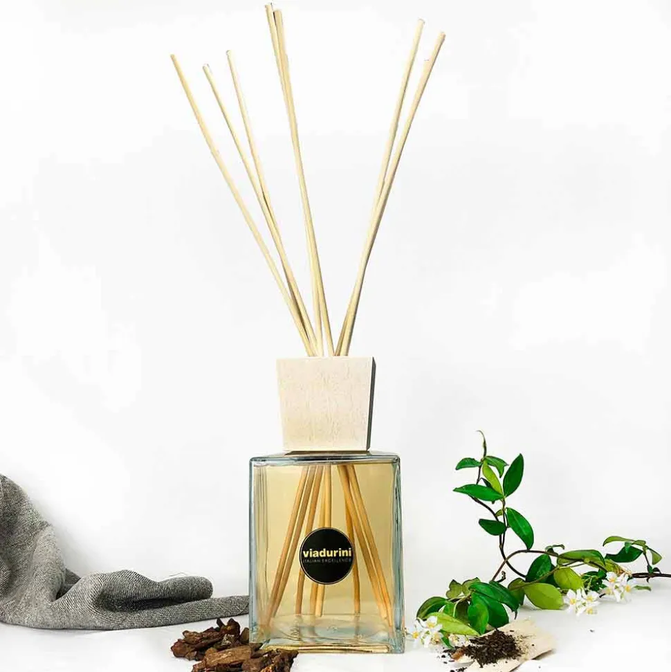 Profumatore Ambiente Legno di Oud 2.5 Lt con Bastoncini - Ventodisardegna