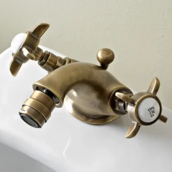 Rubinetto Monoforo per Bidet Classico in Ottone e Maniglie a Farfalla - Miriano
