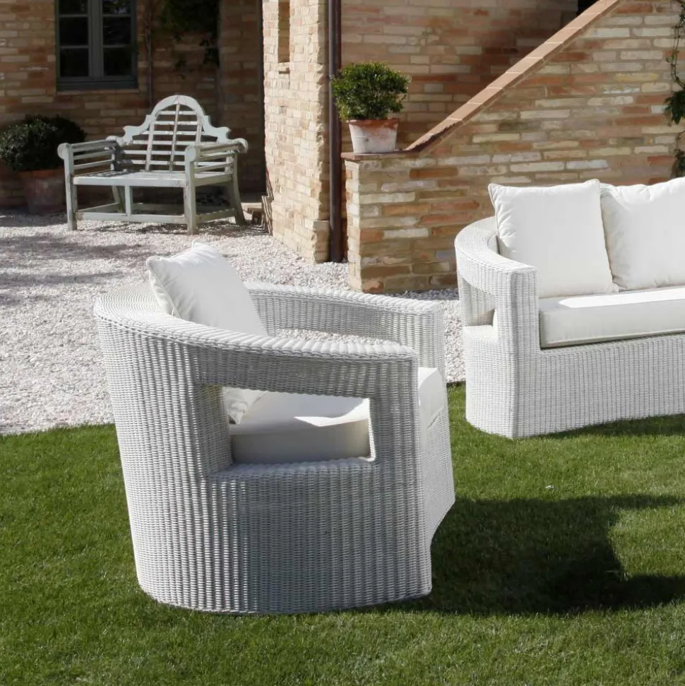 Salotto da Esterno in Polyrattan Marca REHAU e Cuscini Bianchi - Charmix