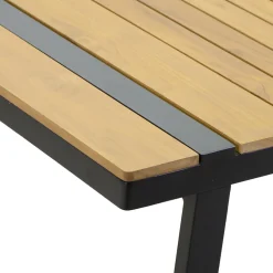 Salotto Realizzato in Alluminio con Dettagli in Teak del Brasile - Diario