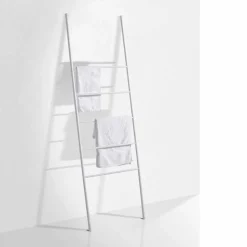 Scala Porta Asciugamani di Design Moderno in Metallo Bianco o Nero – Oppalà