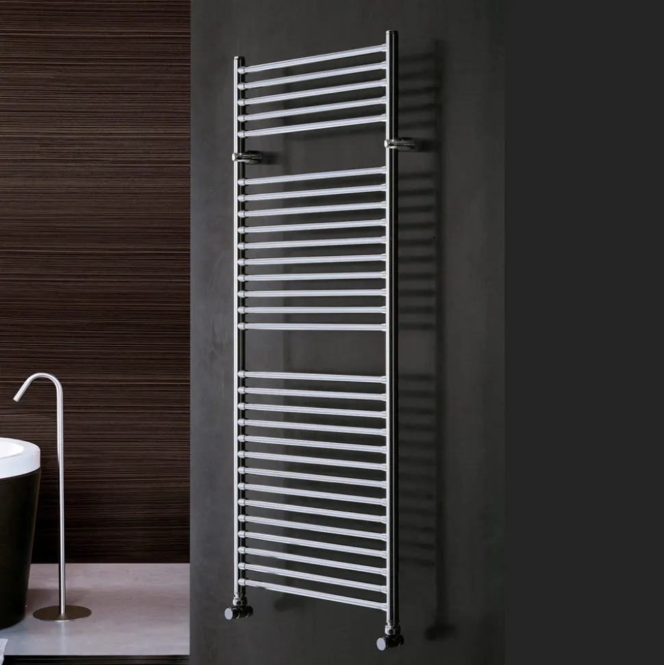 Scaldasalvietta Idraulico dal Design Classico in Acciaio Made in Italy - Roma