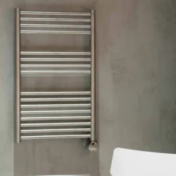 Scaldasalviette Elettrico per il Bagno Design Verticale in Acciaio 300 W - Italo