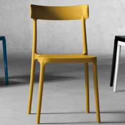 Sedia da esterno/interno di design in polipropilene made in Italy Peia