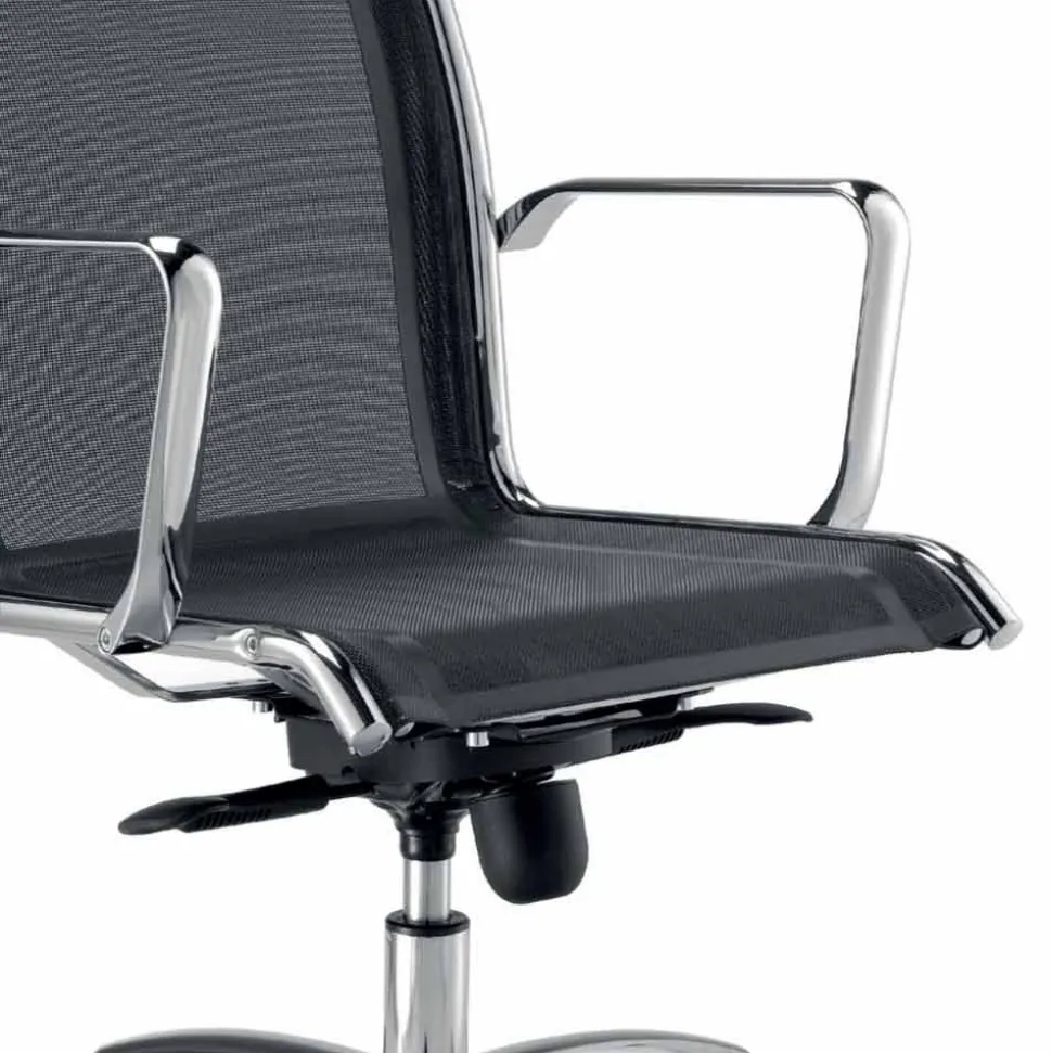 Sedia direzionale di design prodotta in Italia in monotelo rete Agata