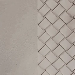 Sedia in Ecopelle con Schienale Decorato e Base in Metallo Nero, 2 Pezzi - Nima