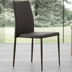Sedia in metallo rivestita in ecopelle Caserta, design moderno
