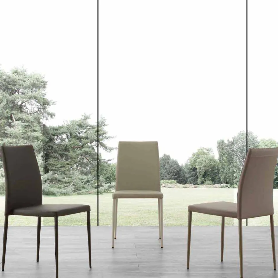 Sedia in metallo rivestita in ecopelle Caserta, design moderno