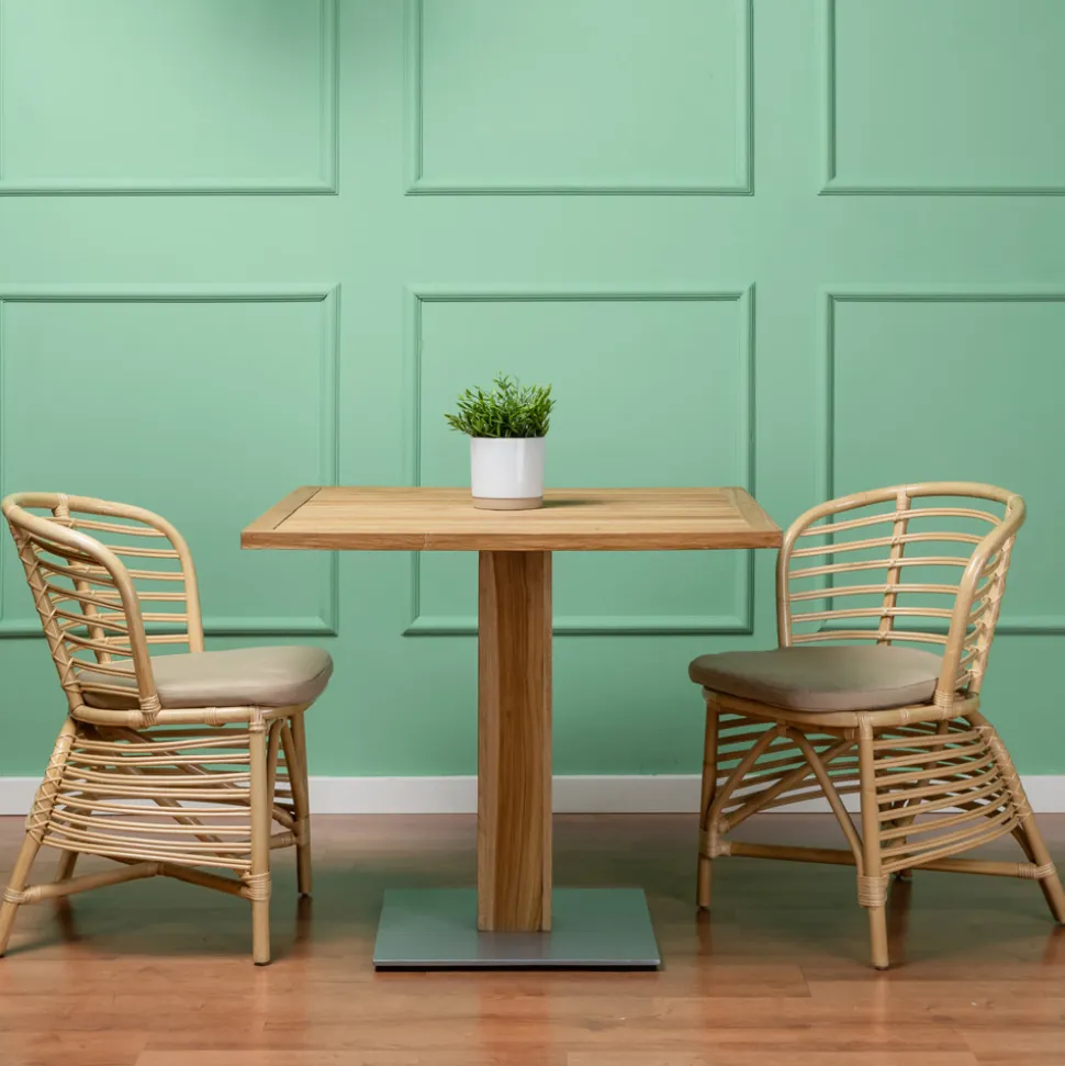 Sedia per il Giardino in Rattan Naturale con Cuscino Incluso – Torvi
