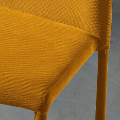 Sedia per sala da pranzo moderna in tessuto fatta in Italia, Porzia