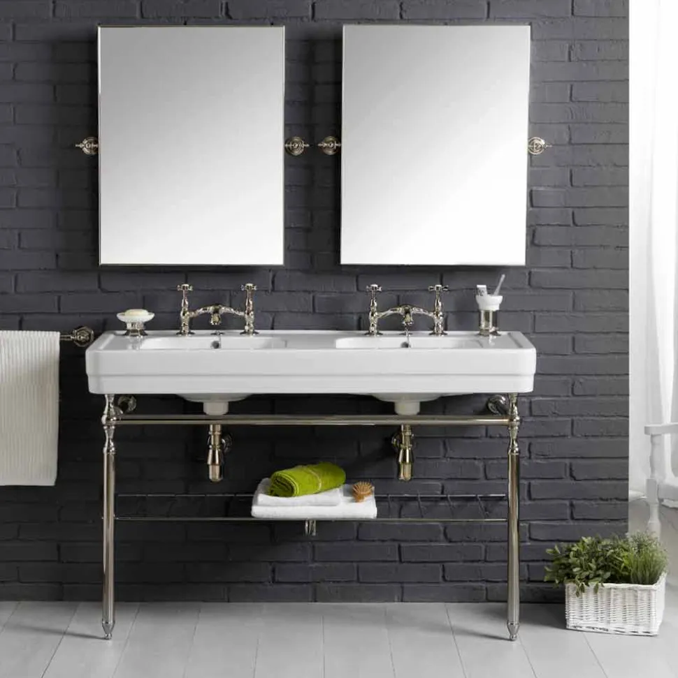 Set bagno con consolle vintage doppia in ceramica bianca su struttura Linear