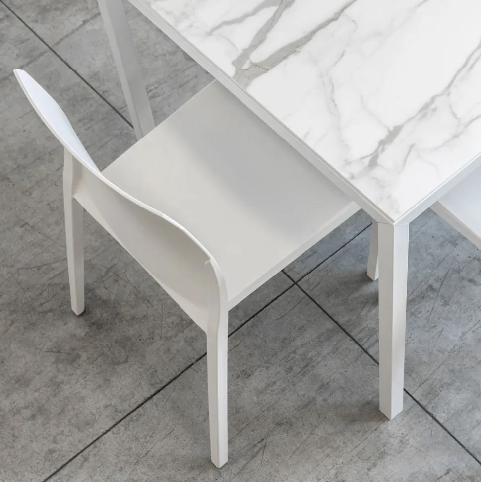 Set di 4 Sedie da Esterno e Interno in Polipropilene di Diversi Colori - Built