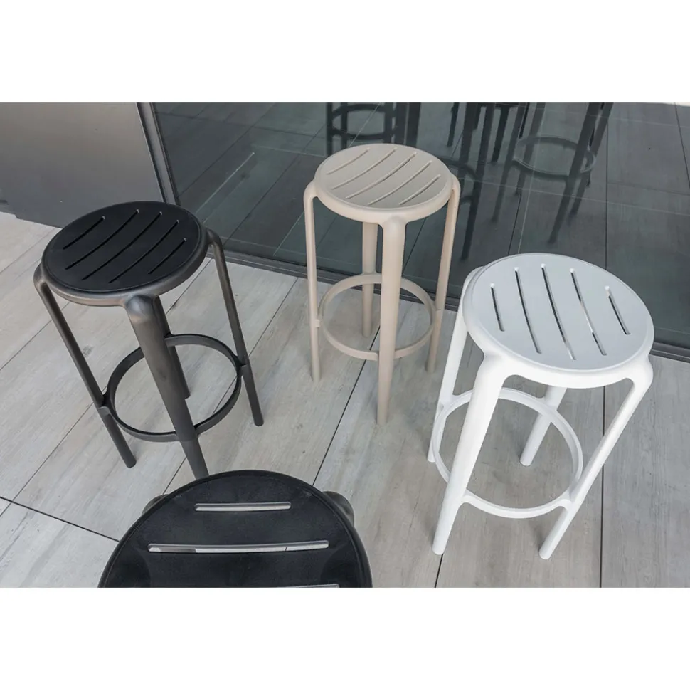 Sgabello in Polipropilene Rinforzato con Fiberglass in Diversi Colori - Neev