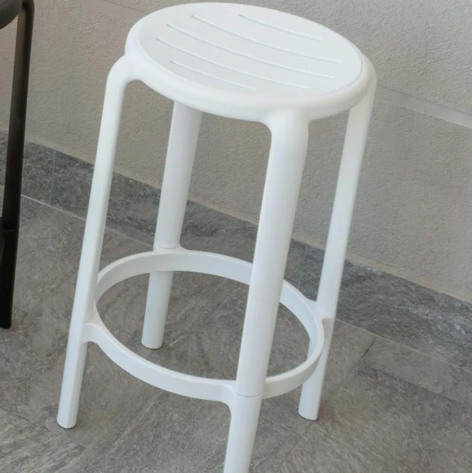 Sgabello in Polipropilene Rinforzato con Fiberglass in Diversi Colori - Neev