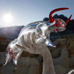 Soprammobile a Forma di Toro in Vetro Rosso e Trasparente Made in Italy - Torero
