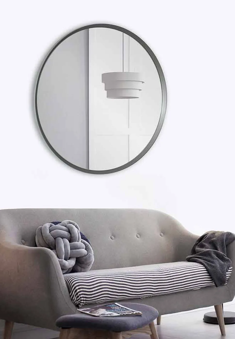 Specchio a Muro Rotondo con Cornice Laccata di Design Moderno Elegante - Odosso