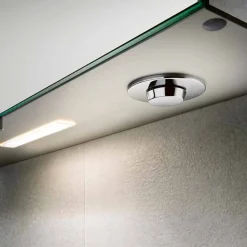 Specchio Contenitore da Parete a 2 Ante con Luce LED e Prese di Corrente - Bramo