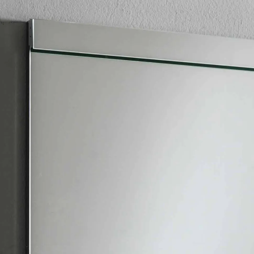 Specchio da Parete con Luce LED Integrata in Acciaio Inox Made in Italy - Tuccio
