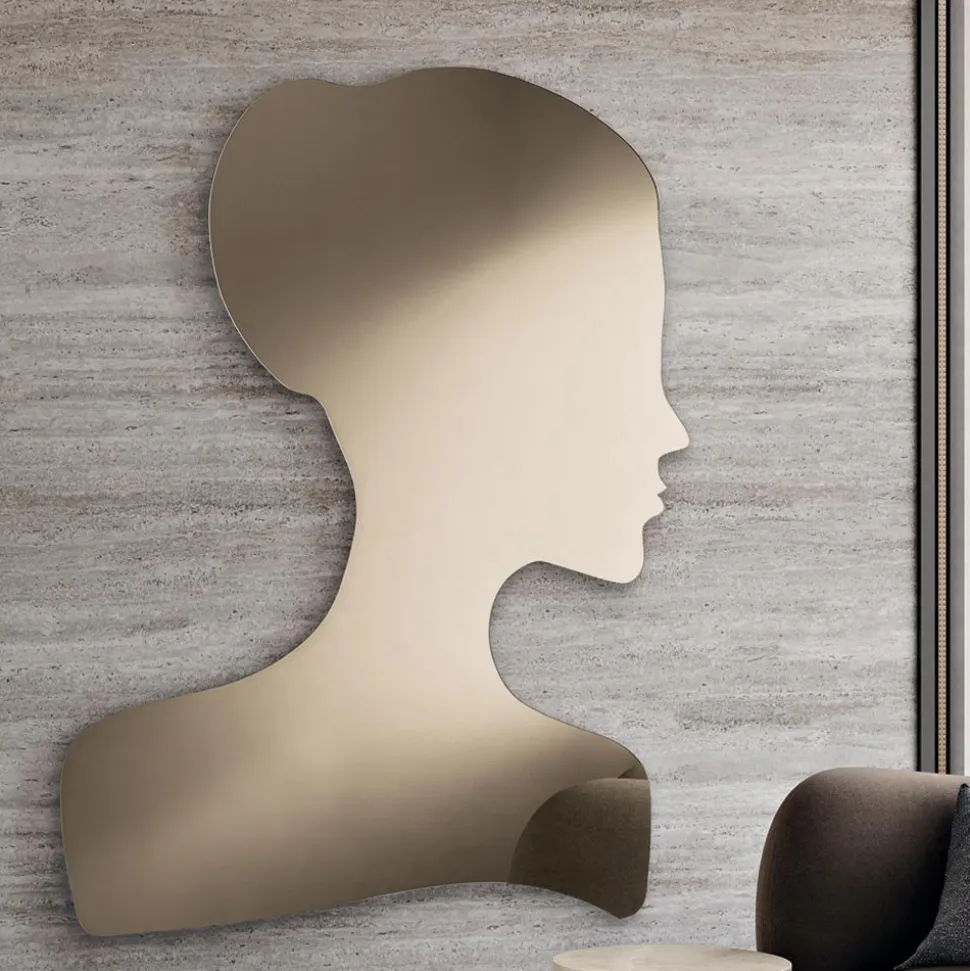 Specchio Sagomato con Volto di Donna Realizzato in Italia - Brunilde