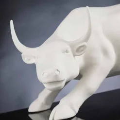 Statua a Forma di Toro in Ceramica Lavorata a Mano Made in Italy - Bulino