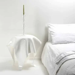 Tavolino design moderno in plexiglass bianco Otto, made in Italy