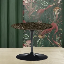 Tavolino Eero Saarinen H 39 con Piano Rotondo in Marmo Emperador Dark - Scarlet