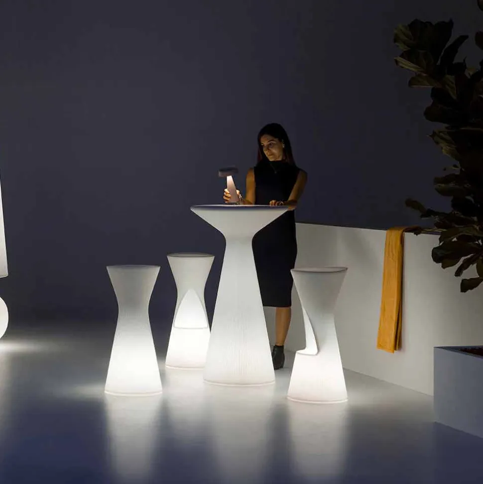 Tavolino Luminoso da Esterno con Piano Rotondo in HPL Made in Italy - Desmond