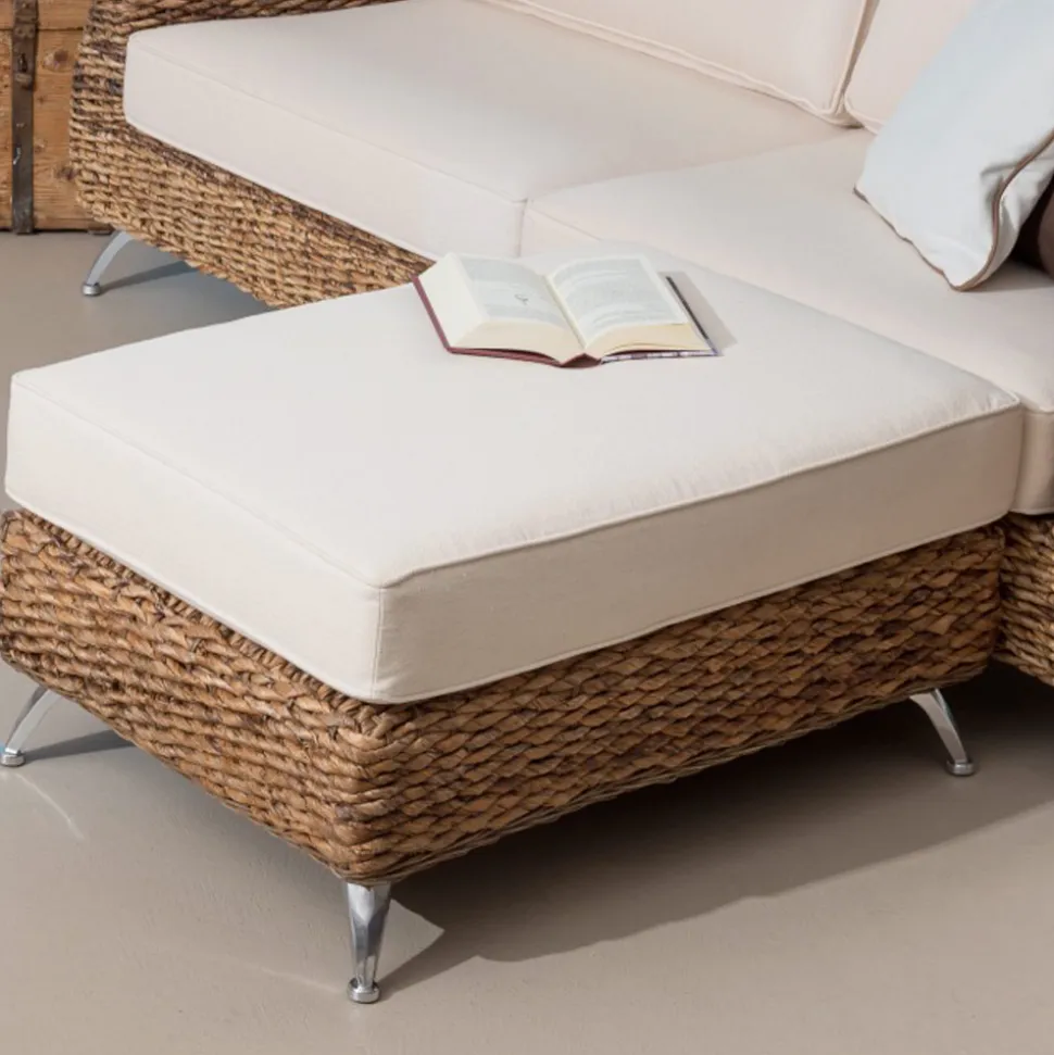 Tavolino-Pouf Outdoor in Intreccio di Banano con Cuscino – Legolas