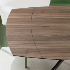 Tavolo Allungabile a Botte in HPL Stratificato di Diverse Finiture - Incontro