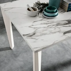 Tavolo Allungabile con Piano in Melaminico e Base in Metallo - Ariel