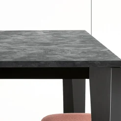 Tavolo Allungabile con Piano in Melaminico e Base in Metallo - Ariel