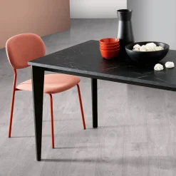 Tavolo Allungabile con Piano in Melaminico Marmo e Gambe Antracite - Ariel