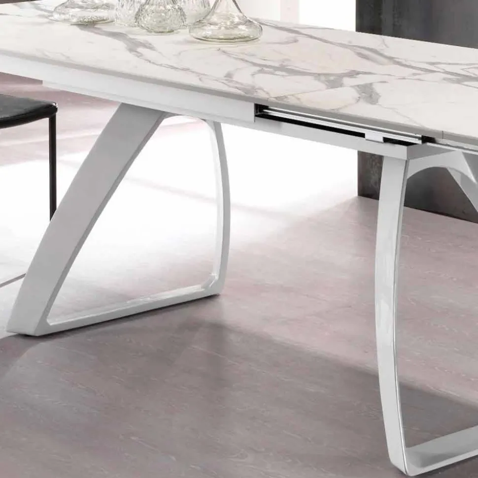 Tavolo allungabile fino 270 cm moderno con gambe in metallo, Villongo