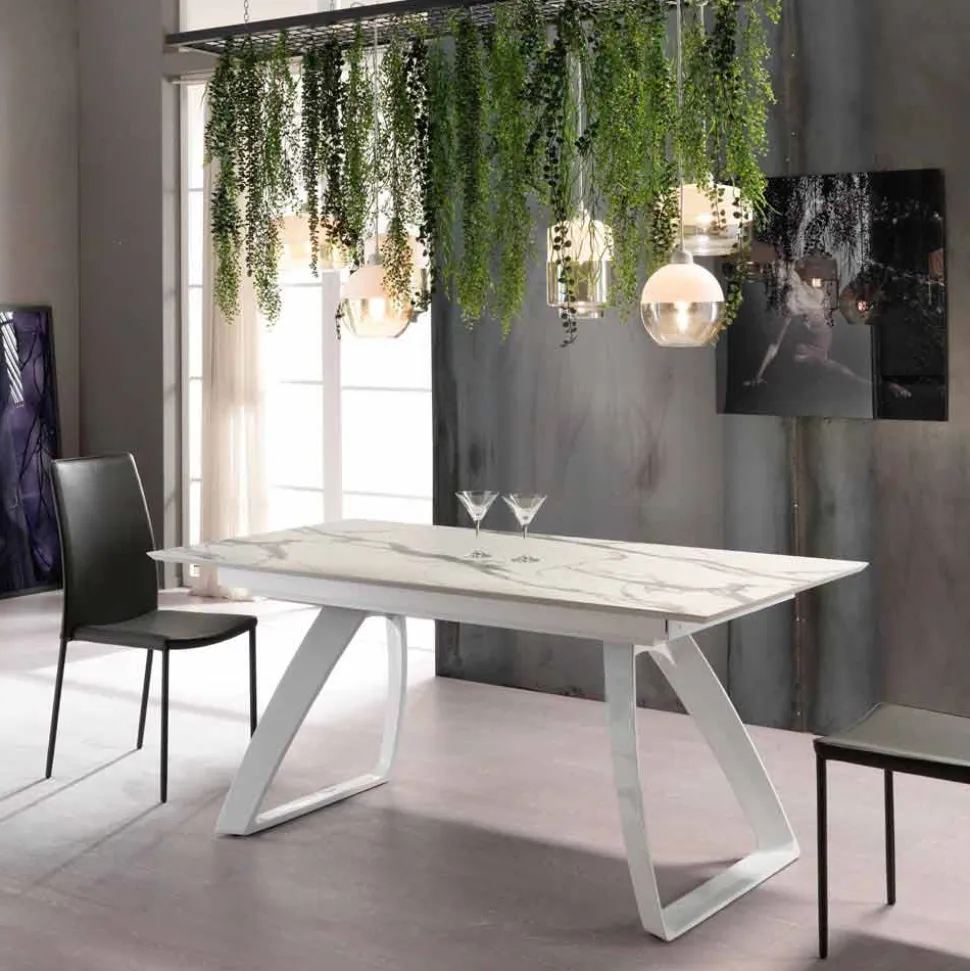 Tavolo allungabile fino 270 cm moderno con gambe in metallo, Villongo