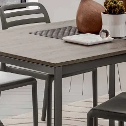 Tavolo Cucina con Piano in Melaminico e Base in Metallo Made in Italy - Spilla