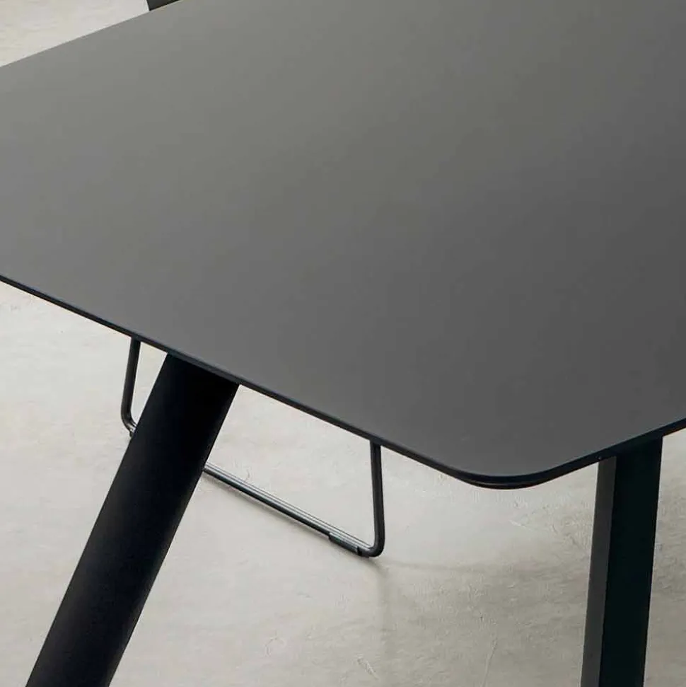 Tavolo Cucina in Fenix Stratificato e Alluminio Nero Made in Italy - Lingotto