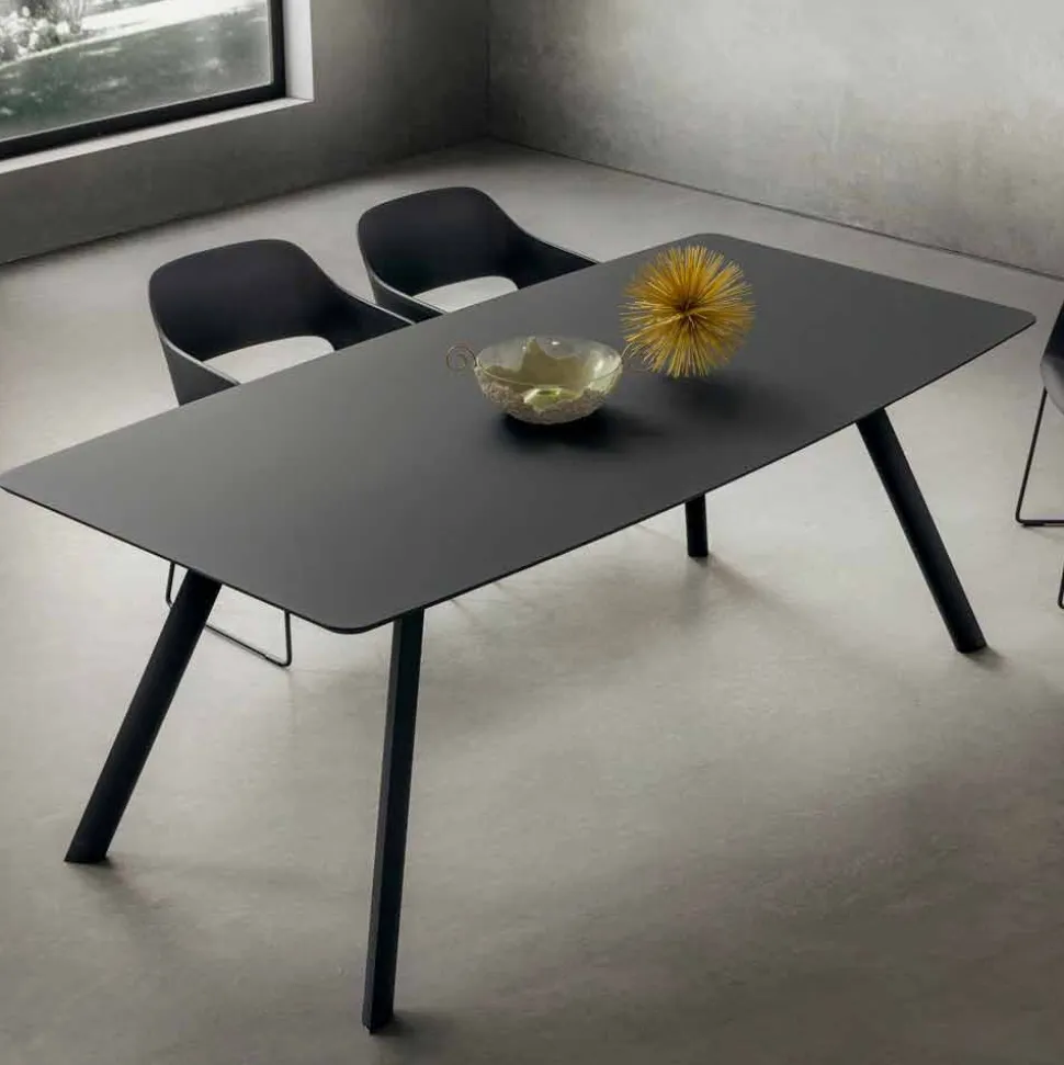 Tavolo Cucina in Fenix Stratificato e Alluminio Nero Made in Italy - Lingotto