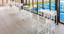 Tavolo da giardino Spritz by Vondom in polipropilene e fibra di vetro
