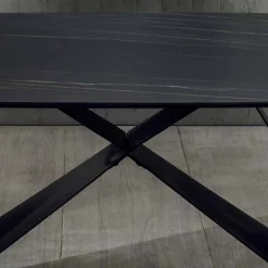 Tavolo da Pranzo di Design in Ceramica Effetto Portoro e Metallo Opaco - Falcon