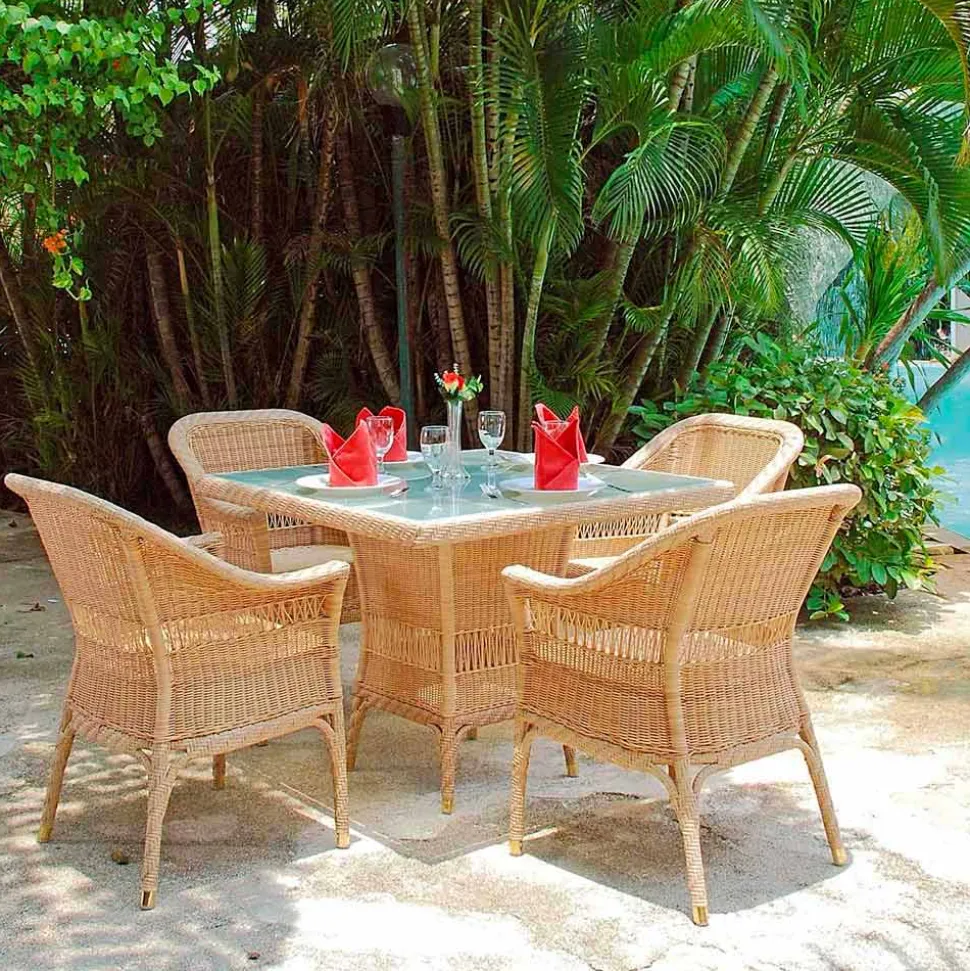 Tavolo da pranzo di design in polietilene intrecciato a mano Chad