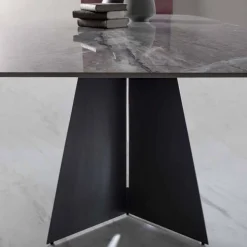 Tavolo da Pranzo Moderno con Piano in Gres Porcellanato - Meduno