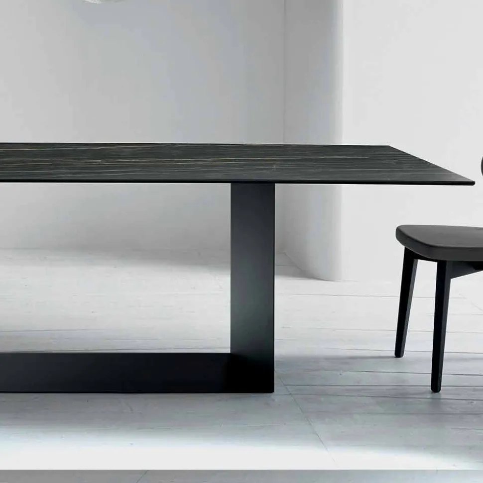 Tavolo di Design in Ceramica Noir Desir Opaco e Metallo Made in Italy – Moro